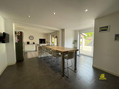 Maison - 188 m² - 6 pièces