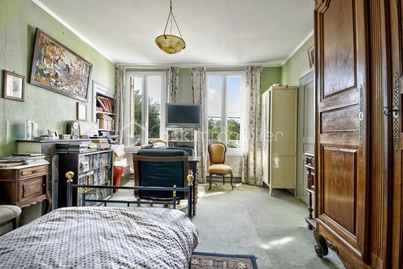 Maison en pierre - 255 m² - 8 pièces