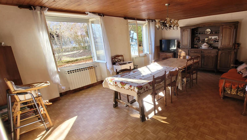 Maison - 122 m² - 6 pièces