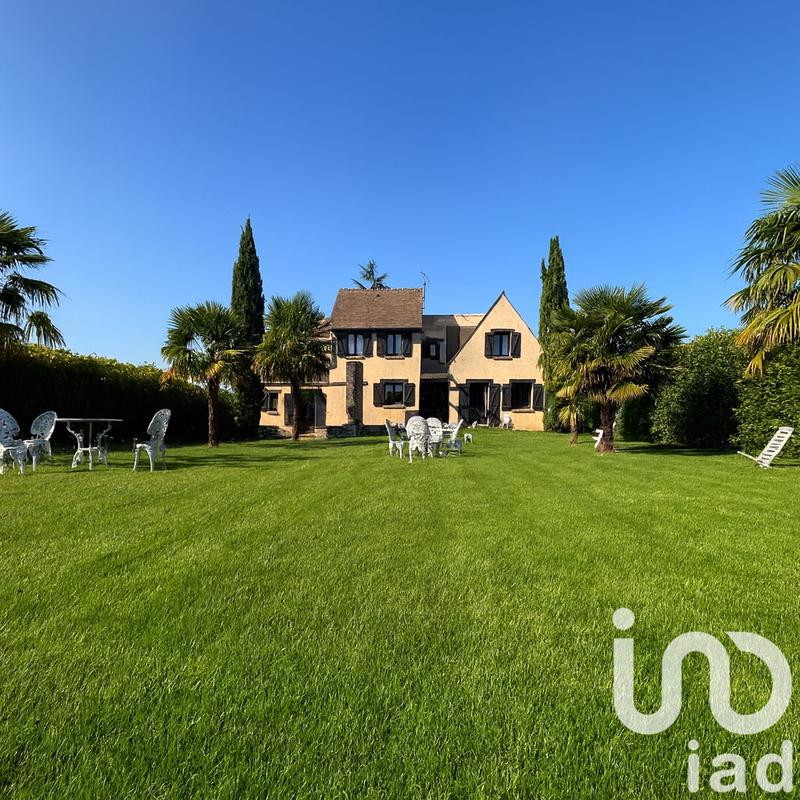 Maison - 215 m² - 8 pièces