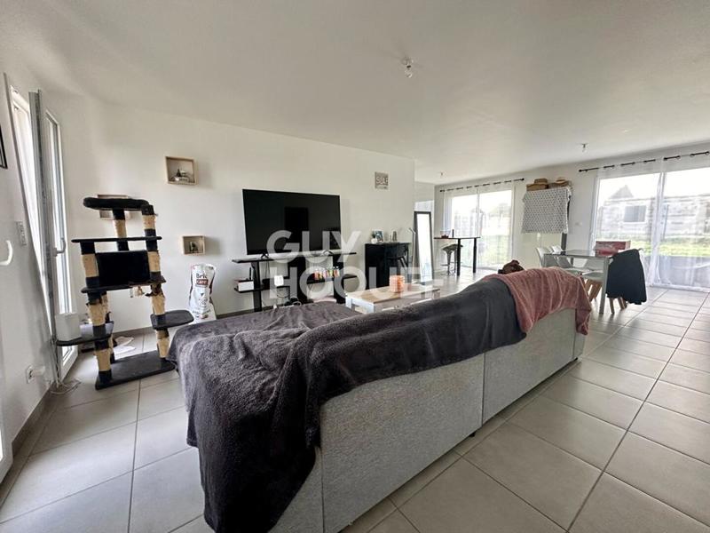 Maison - 93 m² - 4 pièces