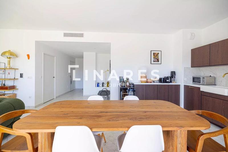 Appartement - 104 m² - 4 pièces