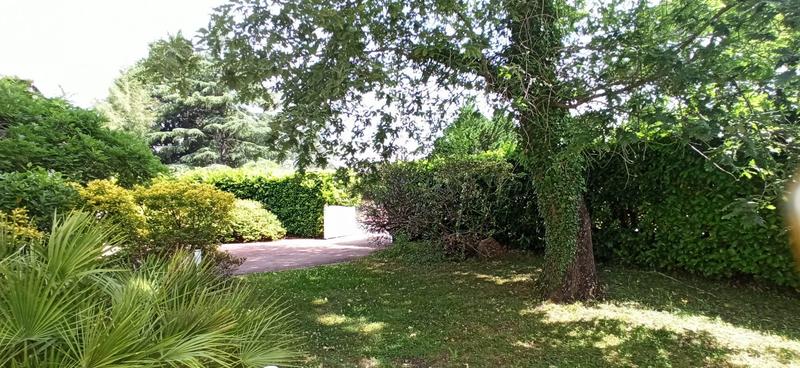 Maison traditionnelle - 204 m² - 6 pièces