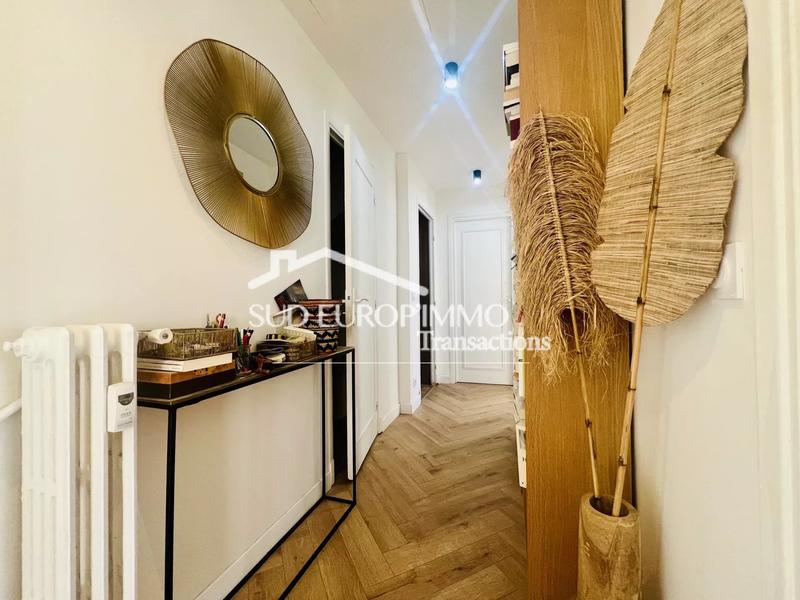 Appartement - 100 m² - 5 pièces