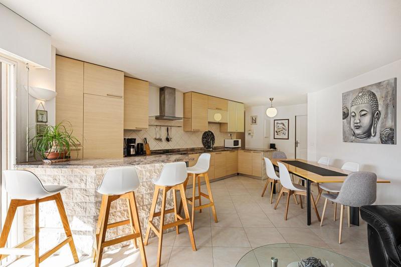 Appartement - 77 m² - 4 pièces