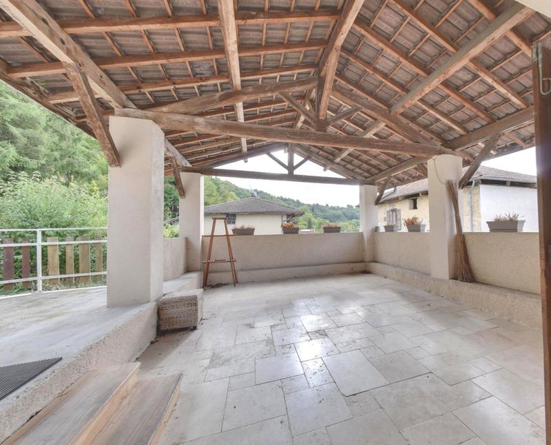 Maison - 201 m² - 10 pièces