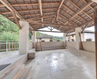 Maison - 201 m² - 10 pièces