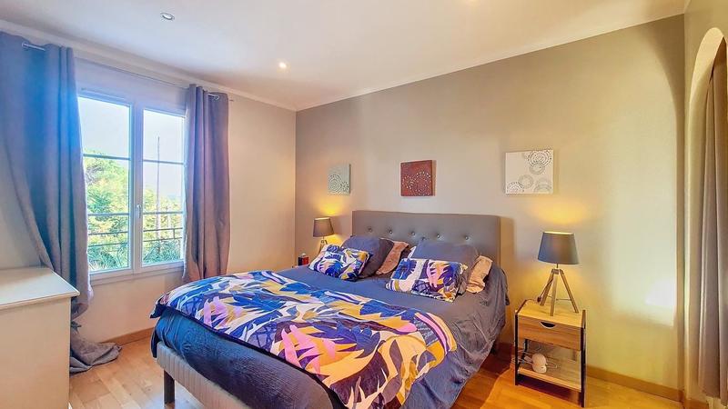 Villa - 142 m² - 5 pièces