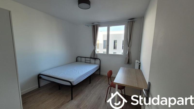 Chambre - 17 m² - 1 pièce