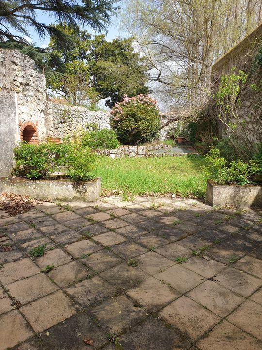 Maison de ville - 160 m² - 9 pièces