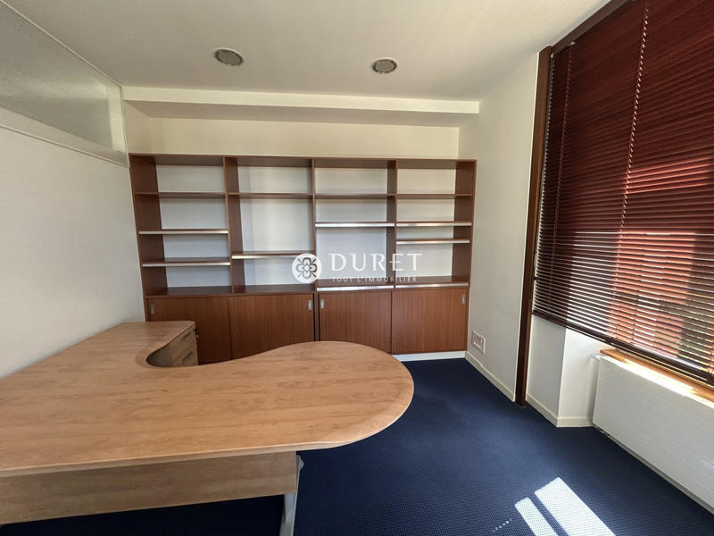 Bureau - 456 m²