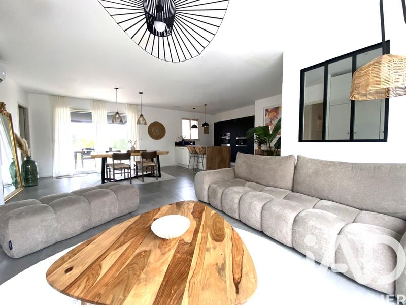 Maison - 136 m² - 5 pièces