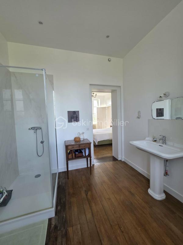 Maison de maîtres - 306 m² - 10 pièces