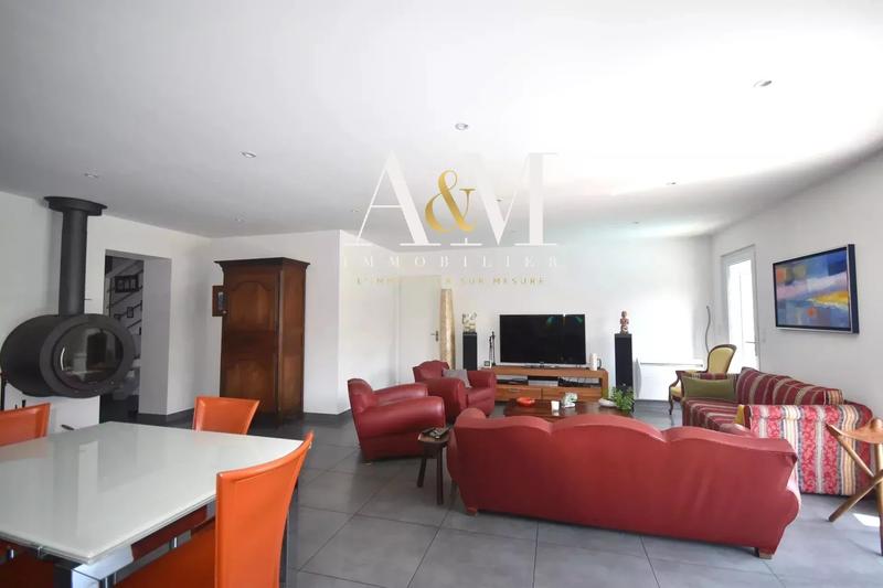 Maison - 165 m² - 7 pièces