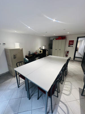 Local commercial - 143 m²