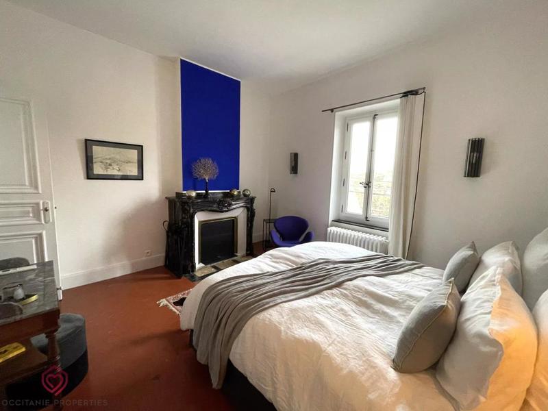 Maison de maîtres - 277 m² - 8 pièces