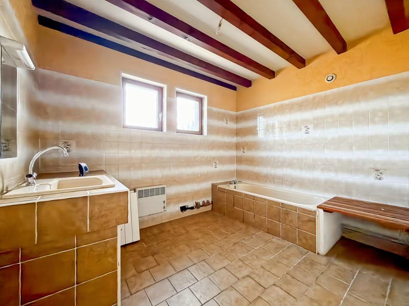 Maison - 140 m² - 5 pièces