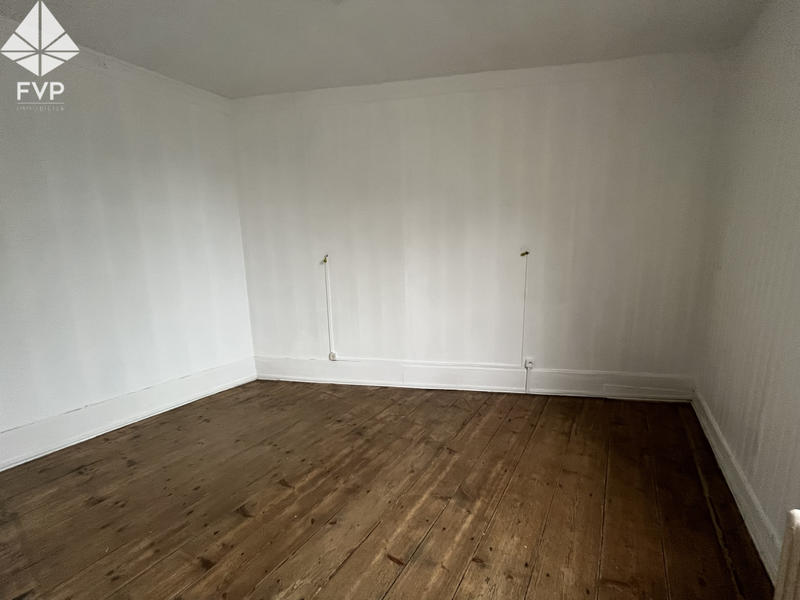 Maison - 97 m² - 6 pièces