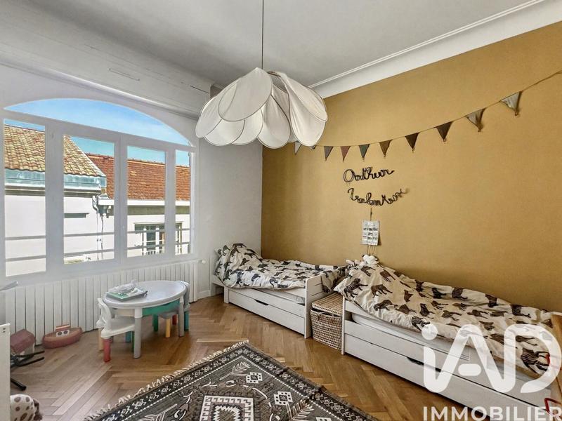 Appartement - 110 m² - 4 pièces