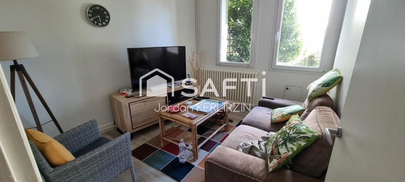 Maison - 237 m² - 8 pièces