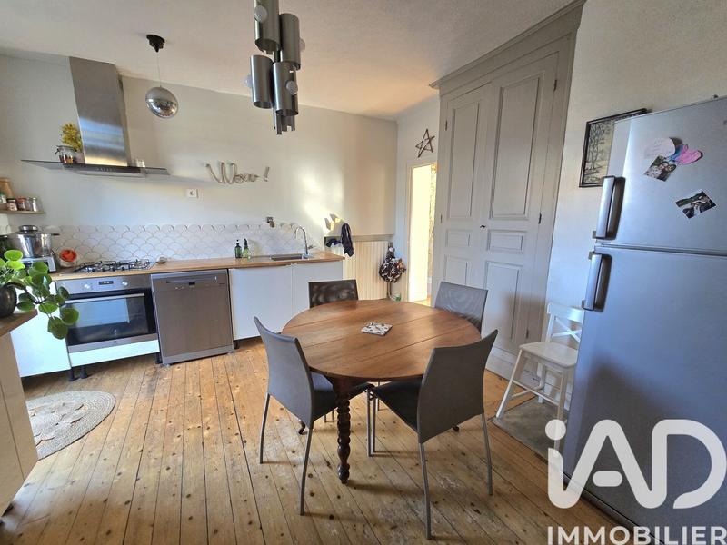 Maison - 111 m² - 6 pièces