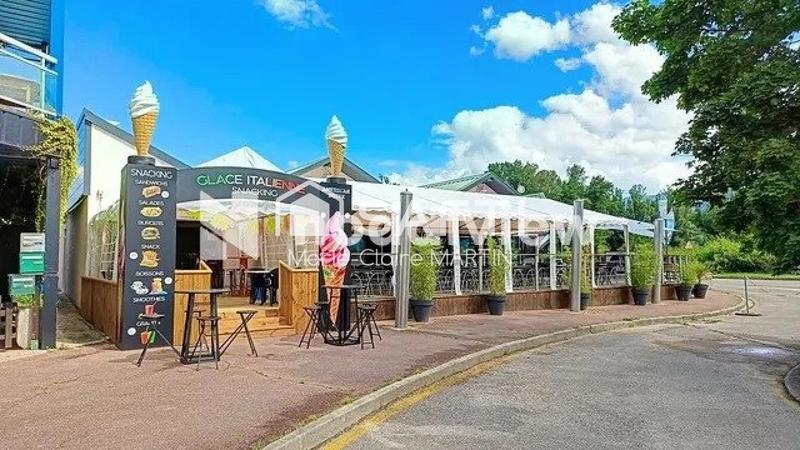 Local commercial - 425 m² - 4 pièces