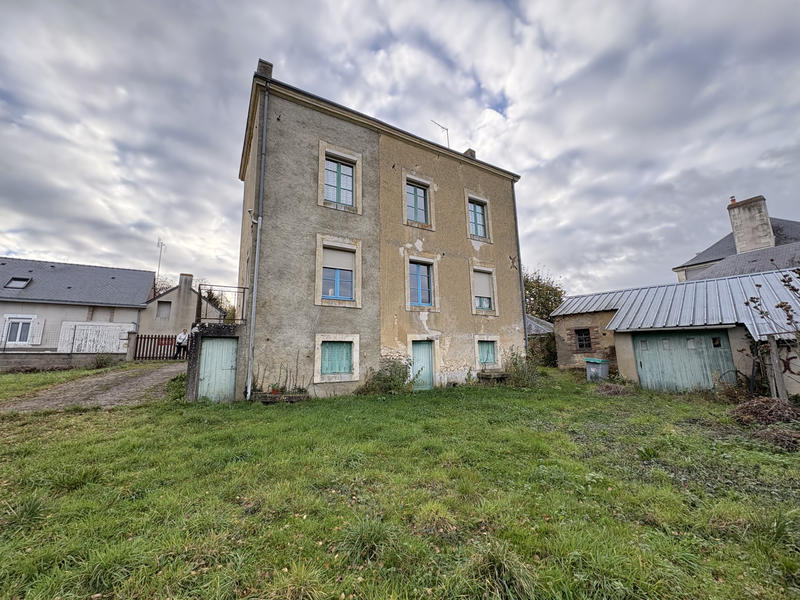 Maison - 102 m² - 4 pièces