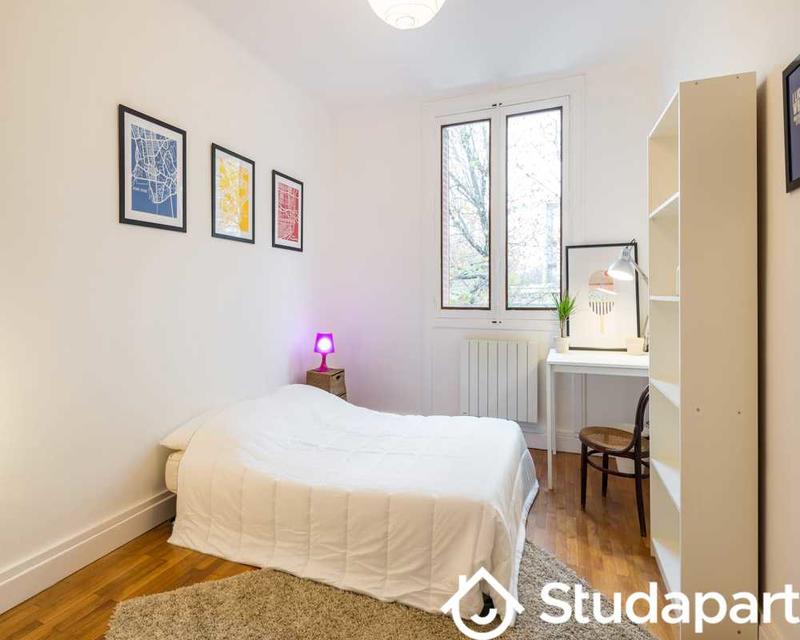 Chambre - 60 m² - 1 pièce