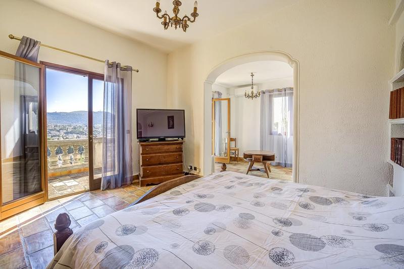 Maison - 141 m² - 3 pièces