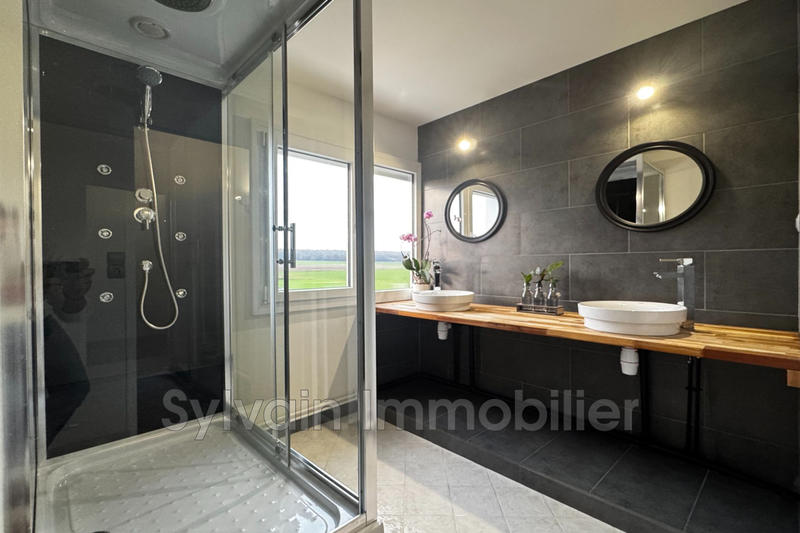 Maison - 182 m² - 6 pièces