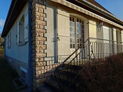 Maison - 97 m² - 3 pièces