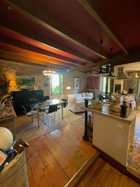 Bastide - 250 m² - 10 pièces