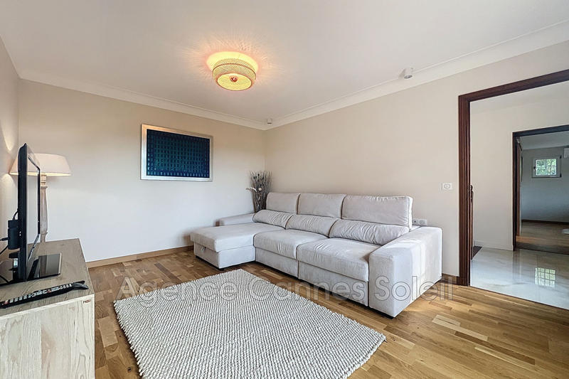 Villa - 210 m² - 7 pièces