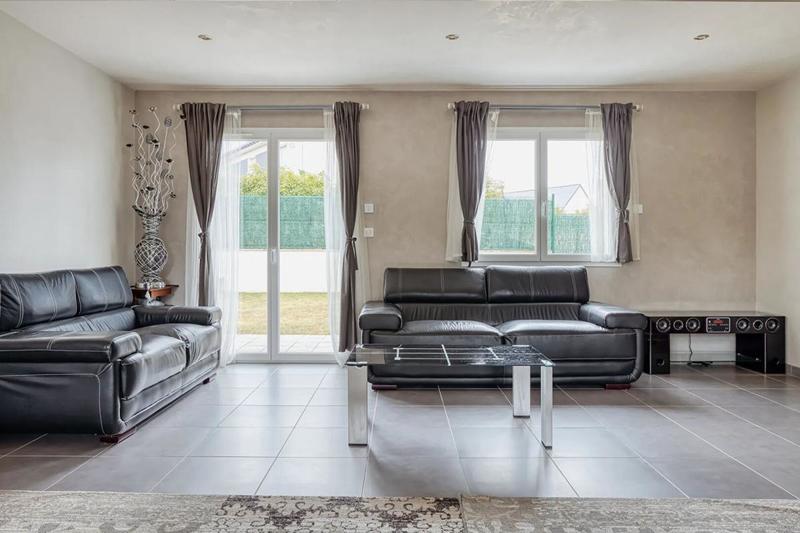 Maison - 160 m² - 8 pièces