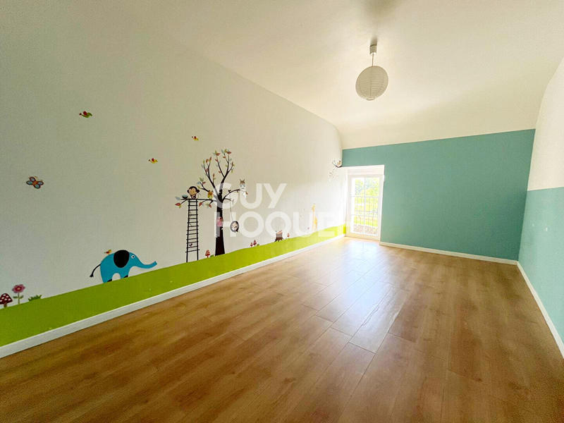 Maison - 94 m² - 4 pièces