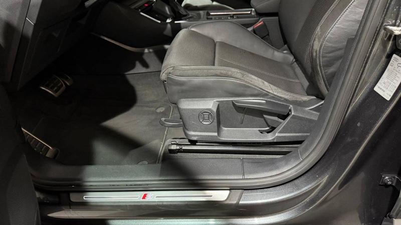 Audi Q3 35 Tfsi 150 ch s tronic 7 s line