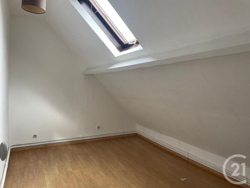 Maison - 104 m² - 5 pièces