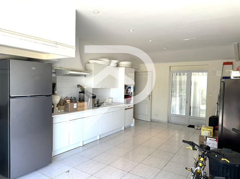 Maison - 170 m² - 6 pièces