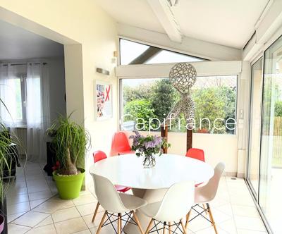 Maison - 165 m² - 6 pièces