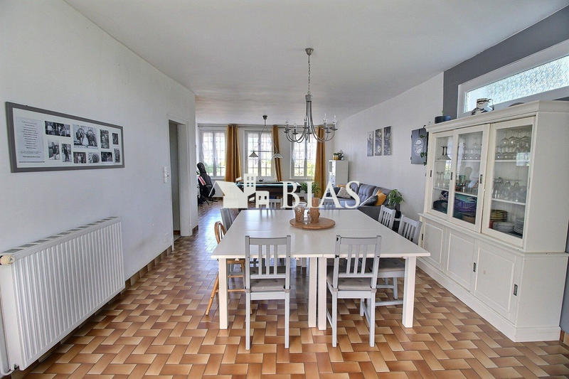Maison ancienne - 258 m² - 15 pièces