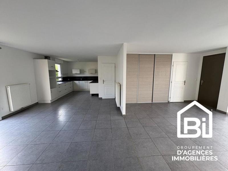 Maison - 98 m² - 5 pièces