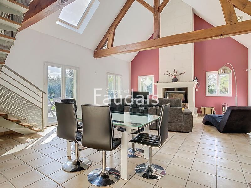 Maison - 138 m² - 6 pièces