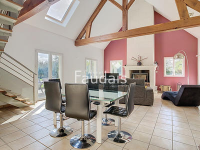 Maison - 138 m² - 6 pièces