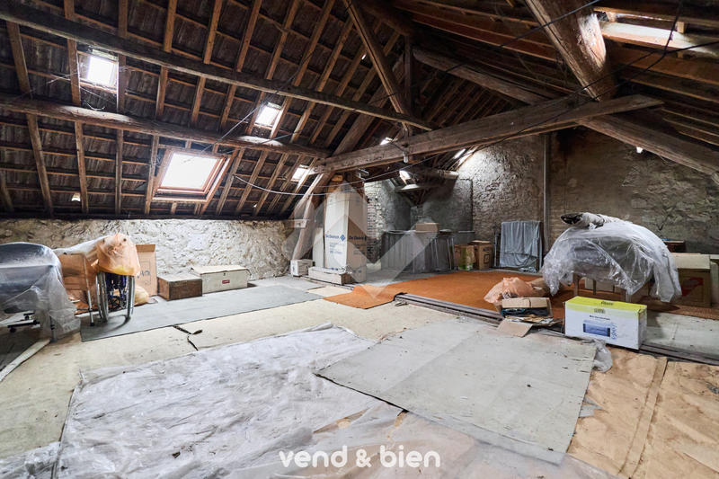 Maison - 150 m² - 10 pièces