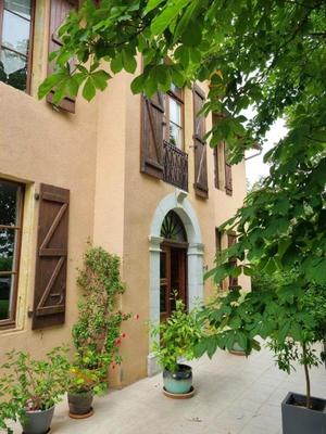 Maison - 212 m² - 12 pièces