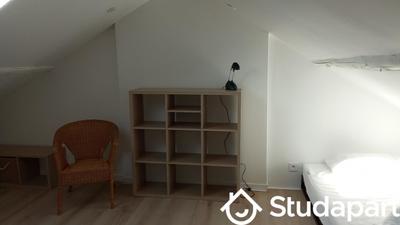 Chambre - 11 m² - 1 pièce