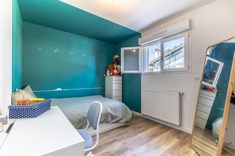 Maison - 98 m² - 4 pièces