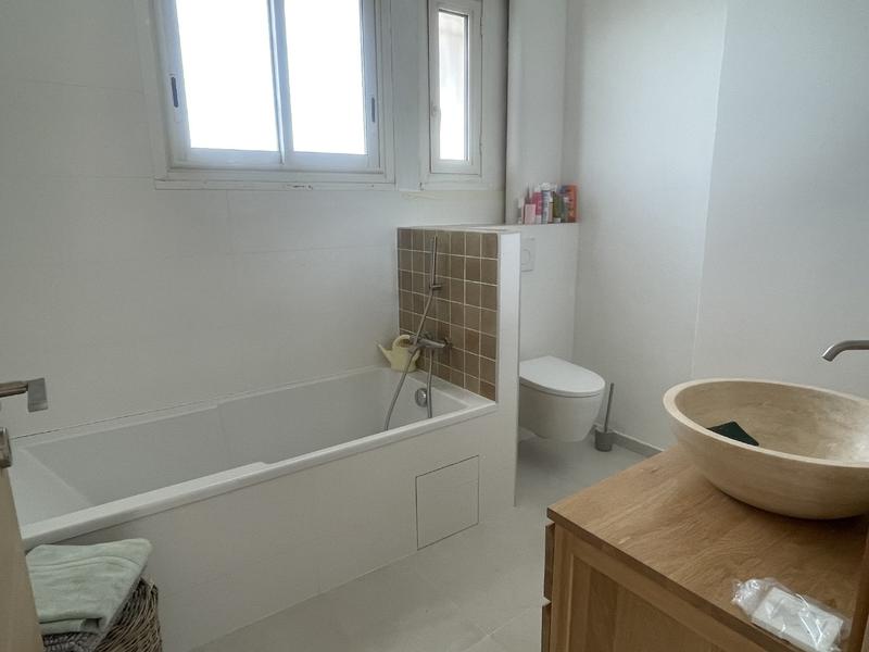 Appartement - 93 m² - 4 pièces