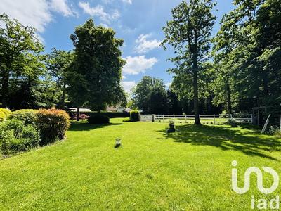 Maison - 220 m² - 8 pièces