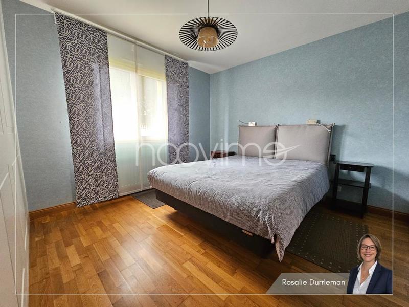 Maison - 210 m² - 8 pièces